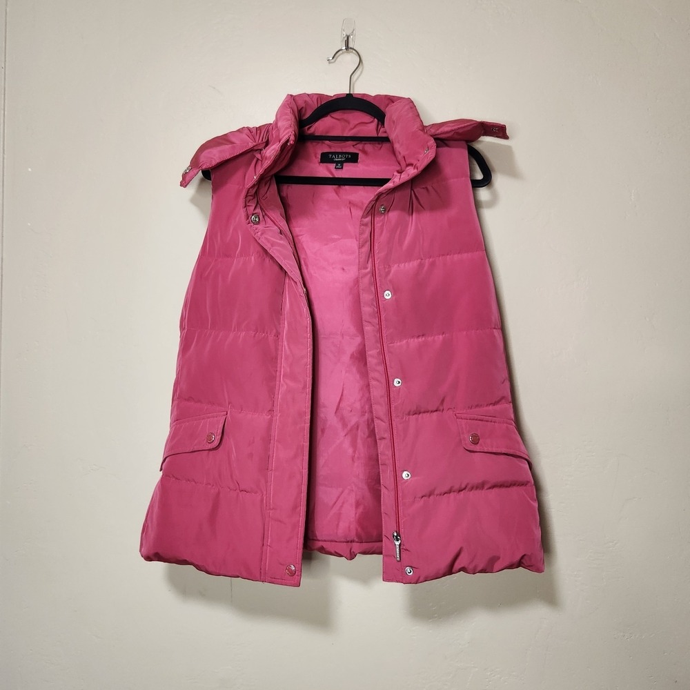 Talbots DOWN FILLED PUFFER VEST WITH FUR TRIM Pink Removable HOOD Medium - Picture 2 of 5